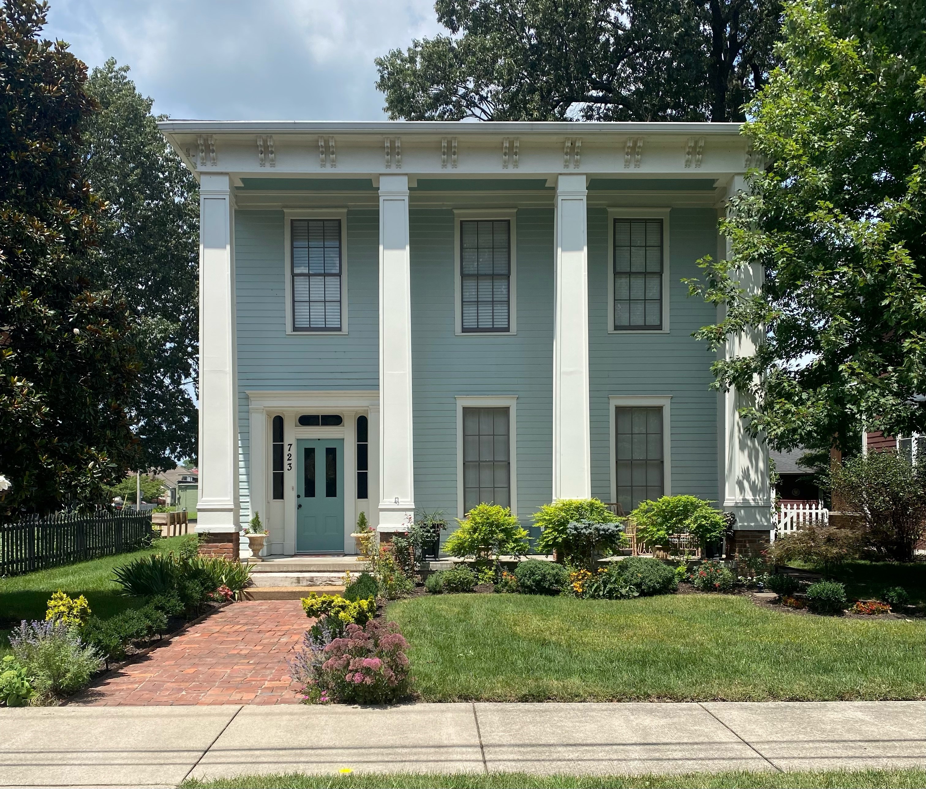 August 2024  House of the Month on Madison Street